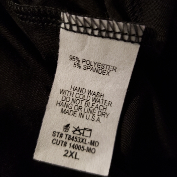 Plus Black Twist Front Midi Dress - Picture 4 of 4